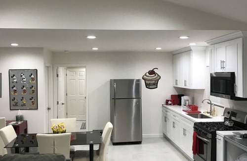Valley Glen House | The Mickey Mouse House on Murietta