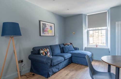 Paisley Apartment | The Mid-Level Apartment - Paisley