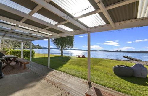 Rototai House | The Middle