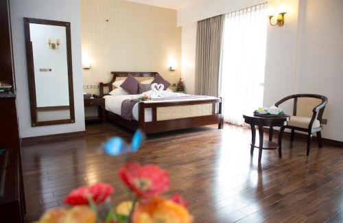 Banani Hotel | The Midori by Lakeshore, Gulshan , Dhaka