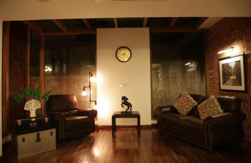 Banani Hotel | The Midori by Lakeshore, Gulshan , Dhaka