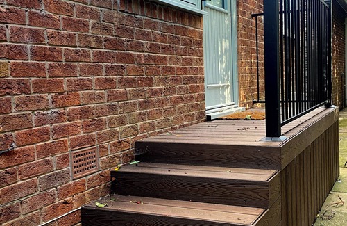 Macclesfield Apartment | The Midway - Luxurious Private Apartment & Garden