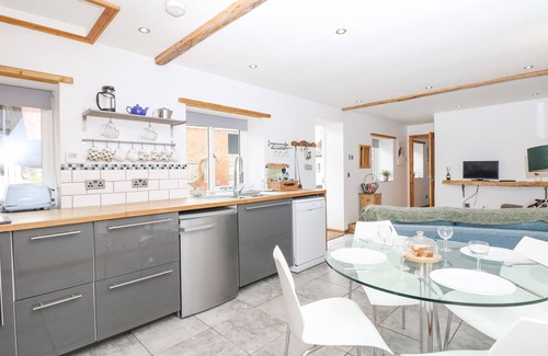 Westcott Cottage | THE MILK SHED, pet friendly, luxury holiday cottage in Plymtree