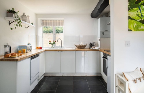 Garsdon Apartment | The Milking Parlour - Luxury Cottages