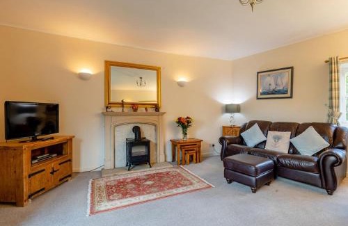 Muchelney House | The Milking Shed - Uk30436