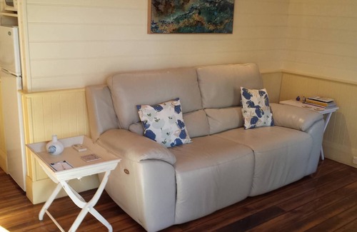 Richmond Cottage | The Mill House - Cottage Accommodation includes breakfast provisions