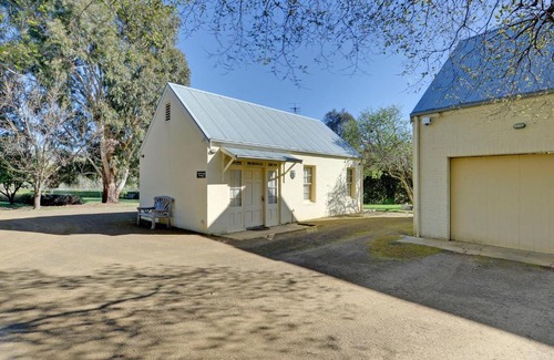 Richmond Bed & Breakfast | The Mill House Cottage
