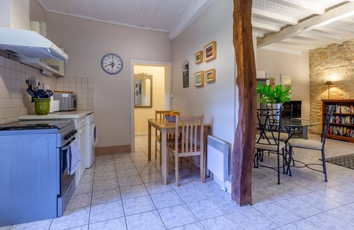 Saint-Front-sur-Lemance Cottage | The Miller’s Cottage, cosy retreat, sleep 5, private pool, free Wifi