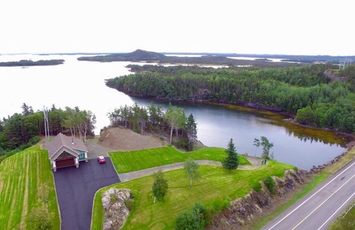 Summerford House | The Millhouse Oceanfront Cottage