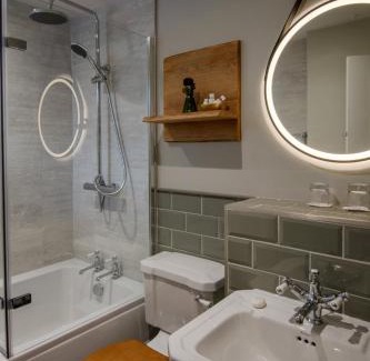 Mellor Hotel | The Millstone, Mellor