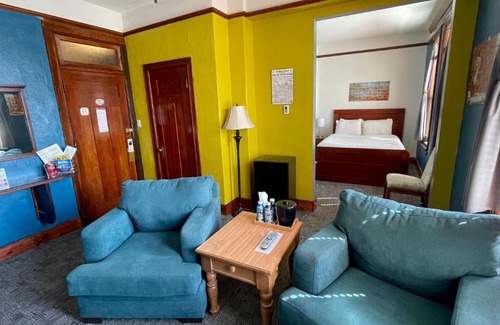Butte Hotel | The Miner's Hotel