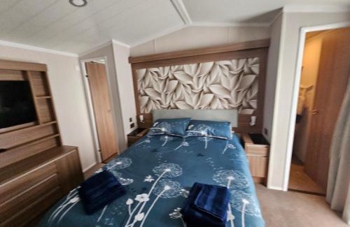 Rhyl Other | The MINI LODGE