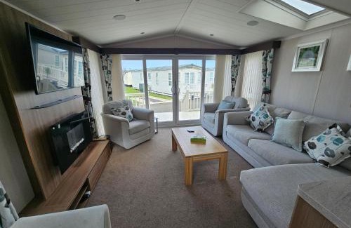 Rhyl Other | The MINI LODGE