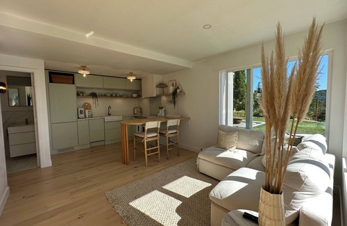 Bellingham Apartment | The Mini Repose - Guesthouse