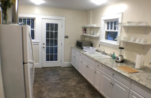 Niagara Falls House | The Mirabella, Walk to the FALLS!