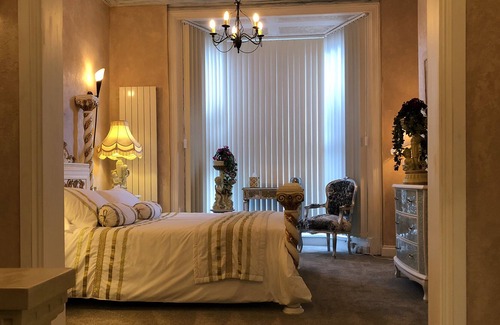 Uplands House | The Mirador Boutique Town House