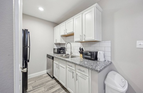 South Arlington Apartment | The Mirage 279 I Comfy 1 Bed 1 Bath