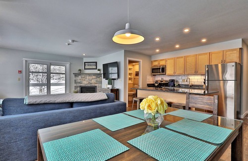 Killington Condo | The Mod Suite at Killington. Big. Comfy. Ahh! Relax 122/3
