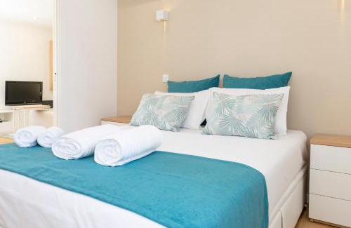 Batalha Apartment | The Modern 1385 Apartment