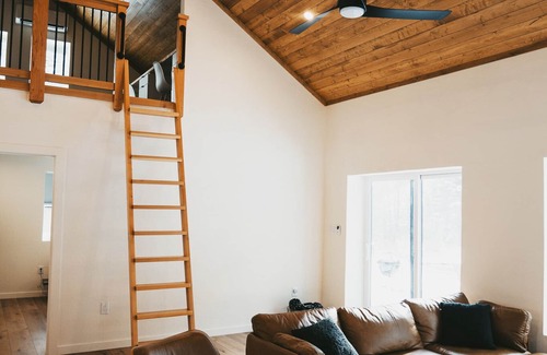 West Glacier House | The Modern Glacier House