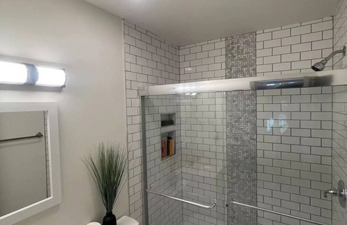 Blytheville Apartment | The Modern Hideaway