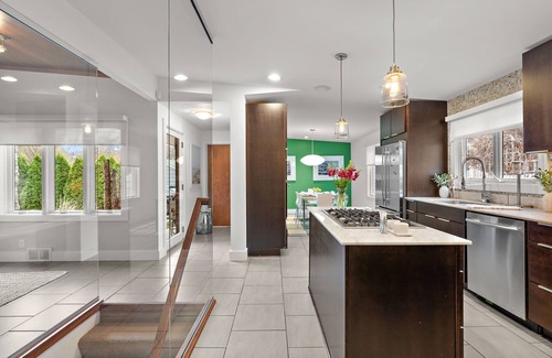 Lynnhurst House | "The Modern Muse" at Logan by Roxy Rentals