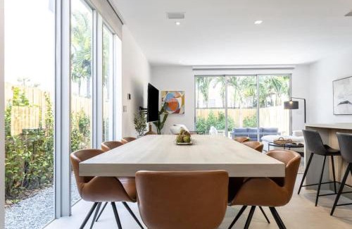 Southwest Coconut Grove House | The Modernista 1 - Luxury Villa with Private Pool