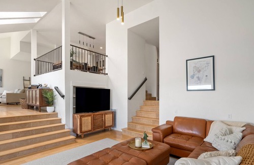 Atascadero House | The Mokum House: Amazing Views, Hot Tub, Pets OK
