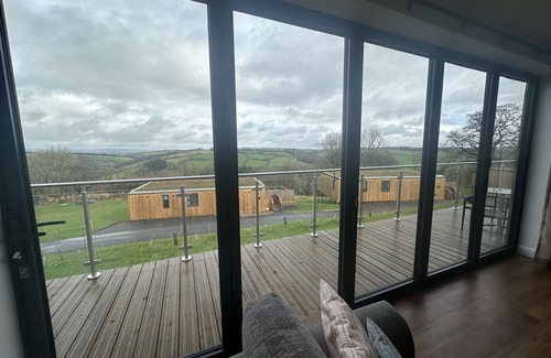 Chittlehamholt Cabin | The Mole Resort that sleeps 6 guests in 3 bedrooms