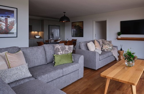 Chittlehamholt Cabin | The Mole Resort that sleeps 6 guests in 3 bedrooms