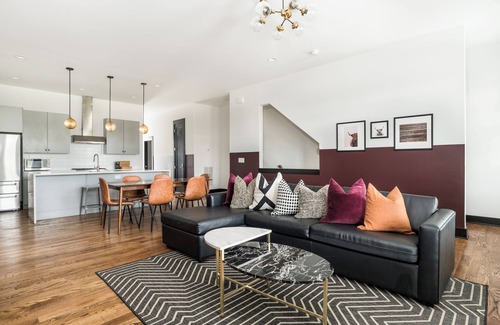 Buena Vista Apartment | The Monroe by AvantStay – Stylish Group Stay with Easy Access to Attractions