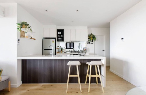 Southbank Apartment | The Monstera Chic Urban Retreat with Shared Pool