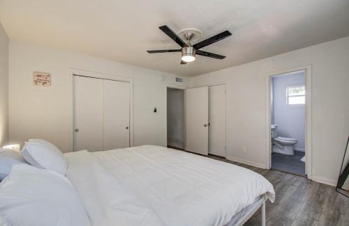 Hyde Park Apartment | The Montrose Hideaway