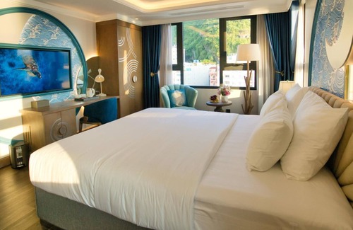Cat Hai Hotel | The Moon Boutique Hotel Cat Ba