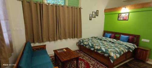 Amritpur Bed & Breakfast | The Moon Light Home stay