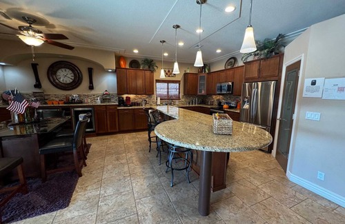 Moovalya Keys House | The Moonlight Express