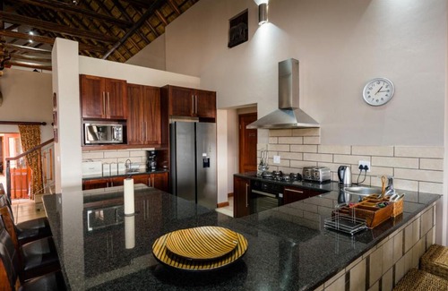 Leeupoort House | The Moonstone House 81