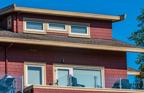 Ucluelet Apartment | The Moorage