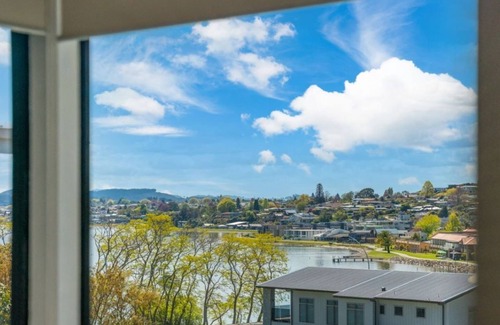 Two Mile Bay Apartment | The Moorings Apartment 3 - Two Mile Bay, Taupo