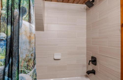 West Yellowstone House | The Moose Bunkhouse