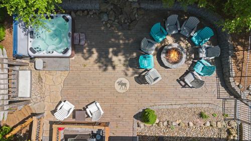 New Buffalo House | The Moose House