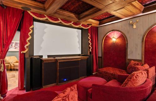 New Buffalo House | The Moose House