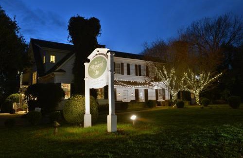 Dilworth Bed & Breakfast | The Morehead Inn