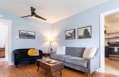 Greenwood House | The Morning Glory - Victorian Cottage with Spacious Yard