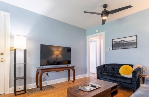 Greenwood House | The Morning Glory - Victorian Cottage with Spacious Yard