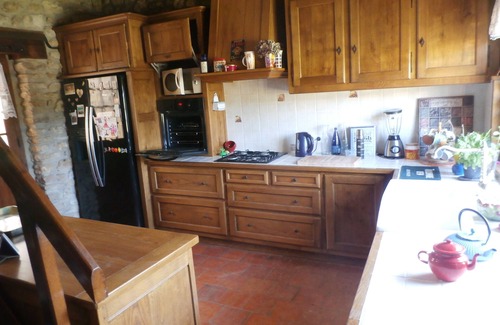 Yvre-l'Eveque House | The Moulin de Courmauboeufs. Private park and river