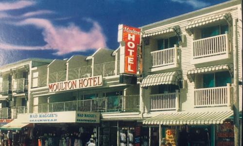 Hampton Hotel | The Moulton Hotel
