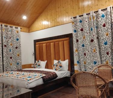 Pahalgam Hotel | the mountain dreams
