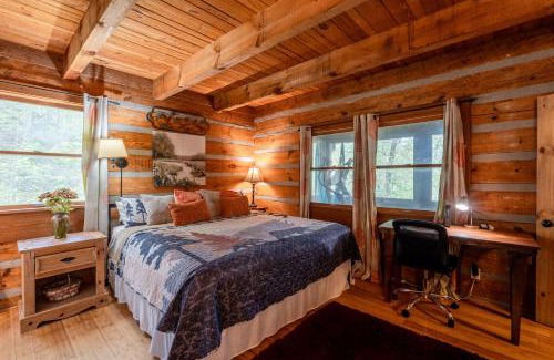 Bryson City House | The Mountain Forager Cabin, Bryson City NC