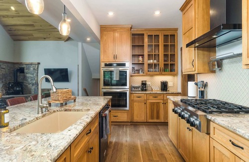 McGaheysville Cabin | The Mountain Mansion